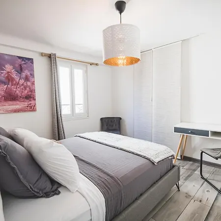 La Cathedrale A Portee De Main ! * Narbonne